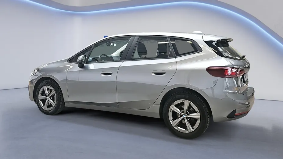 BMW Seria 2 218i aut