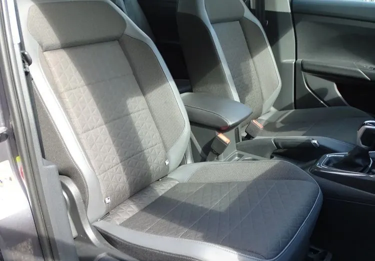 VOLKSWAGEN T-Cross -