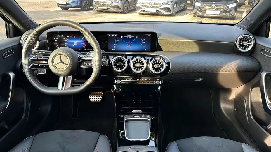 MERCEDES-BENZ A Klasa A 200 7G-DCT