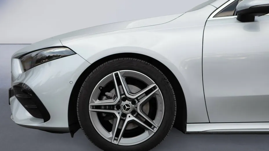 MERCEDES-BENZ A Klasa A 200 AMG Line 7G-DCT