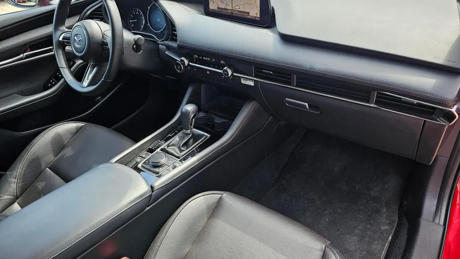 MAZDA 3 3 2.0 mHEV Takumi aut