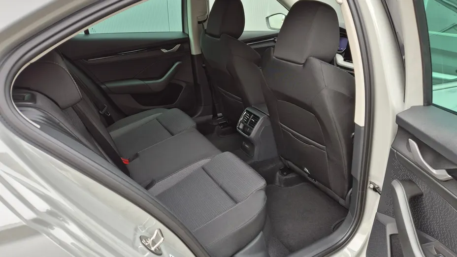SKODA Octavia Octavia 2.0 TDI Edition 130 Selection DSG
