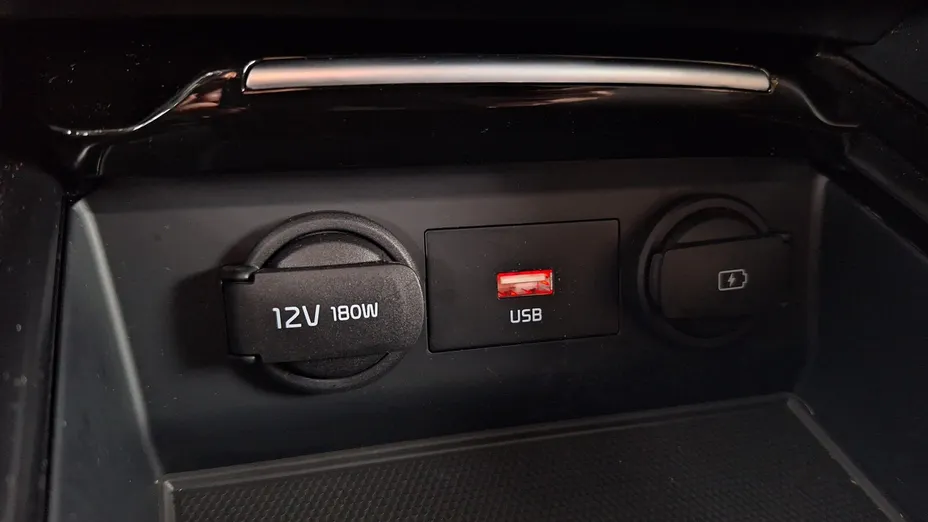 KIA Cee'd Ceed 1.4 T-GDI L Business Line Plus DCT