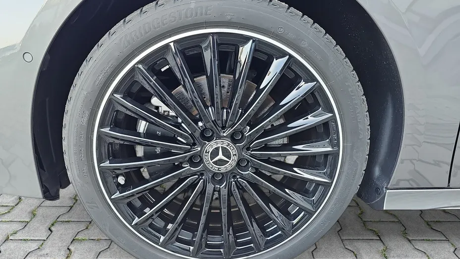 MERCEDES-BENZ A Klasa A 250 e PHEV AMG Line 8G-DCT