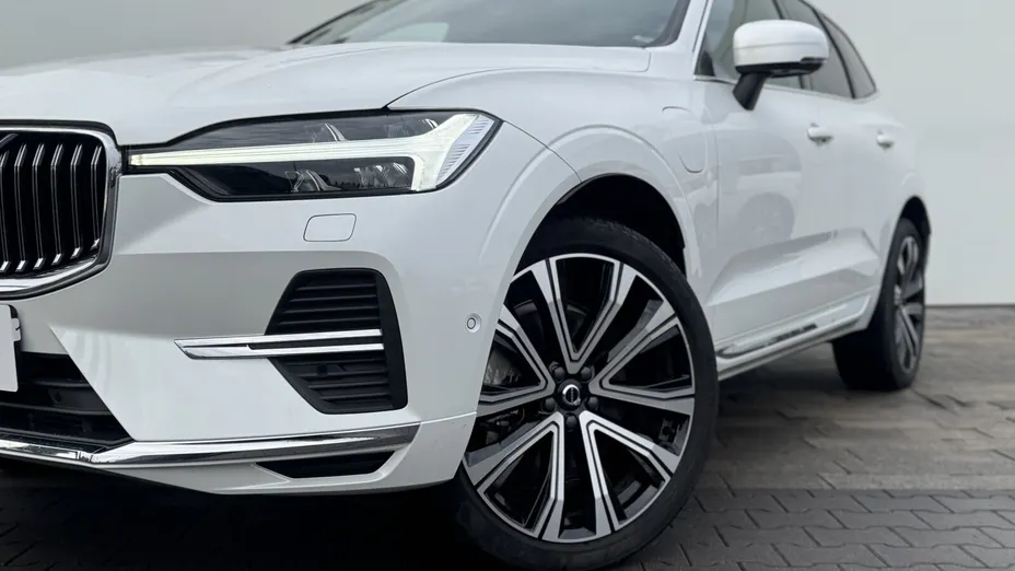 VOLVO XC60 XC60 T6 Plug-In Hybrid AWD Plus Bright aut