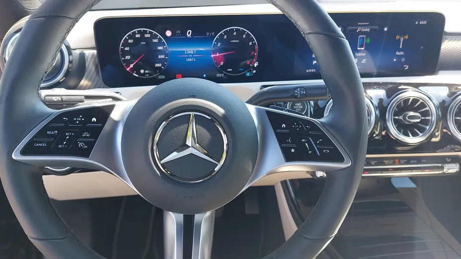 MERCEDES-BENZ CLA CLA 200 mHEV Progressive 7G-DCT