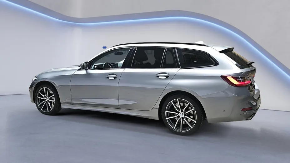BMW Seria 3 330i xDrive aut