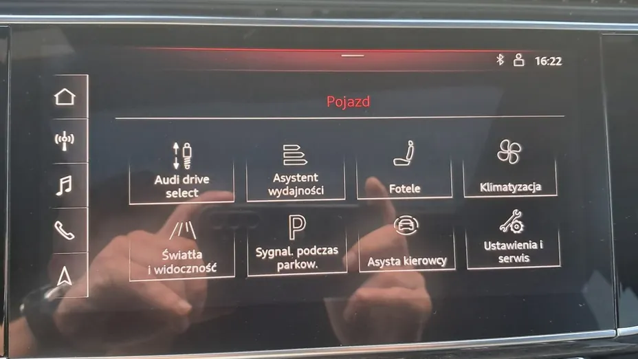 AUDI Q8 -