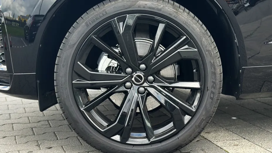 VOLVO XC60 XC60 B5 B AWD Plus Black Edition aut