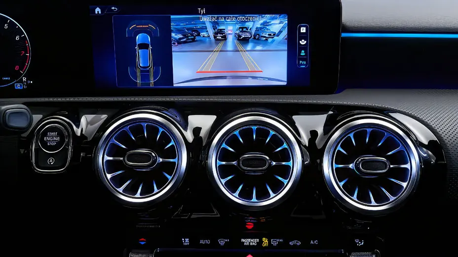MERCEDES-BENZ A Klasa A 200 AMG Line 7G-DCT