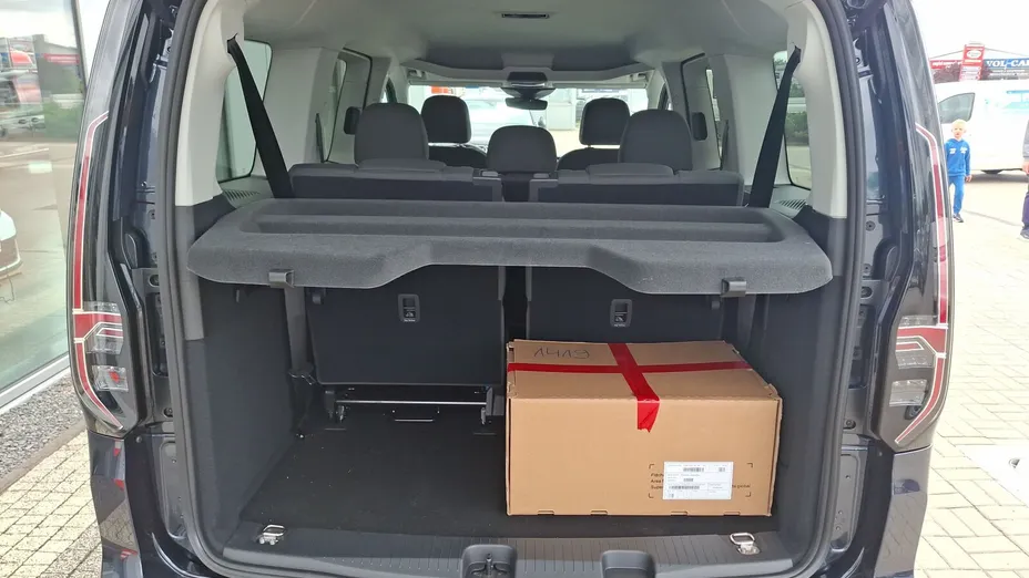 VOLKSWAGEN Caddy osobowy Caddy Maxi 2.0 TDI Life DSG Nowy