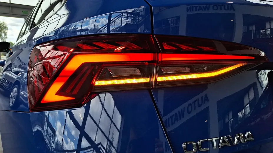 SKODA Octavia Octavia 1.5 TSI e-Tec Ambition DSG