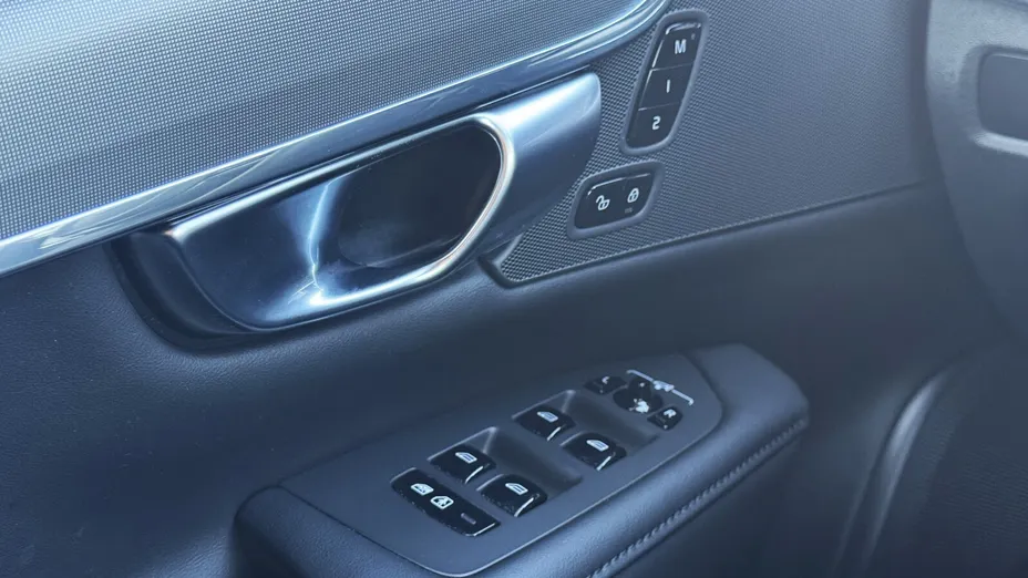 VOLVO V90 V90 T6 AWD Plug-In Hybrid Plus Dark aut