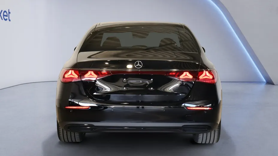 MERCEDES-BENZ E Klasa E 200 mHEV Avantgarde 9G-Tronic Nowy