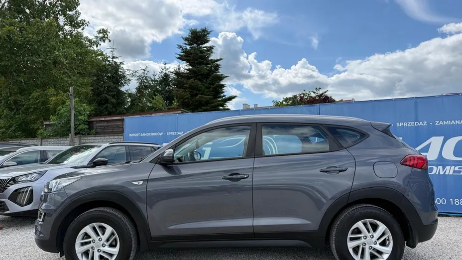 HYUNDAI Tucson -