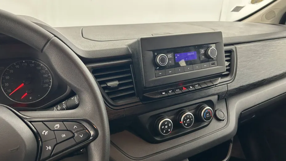 RENAULT Trafic -
