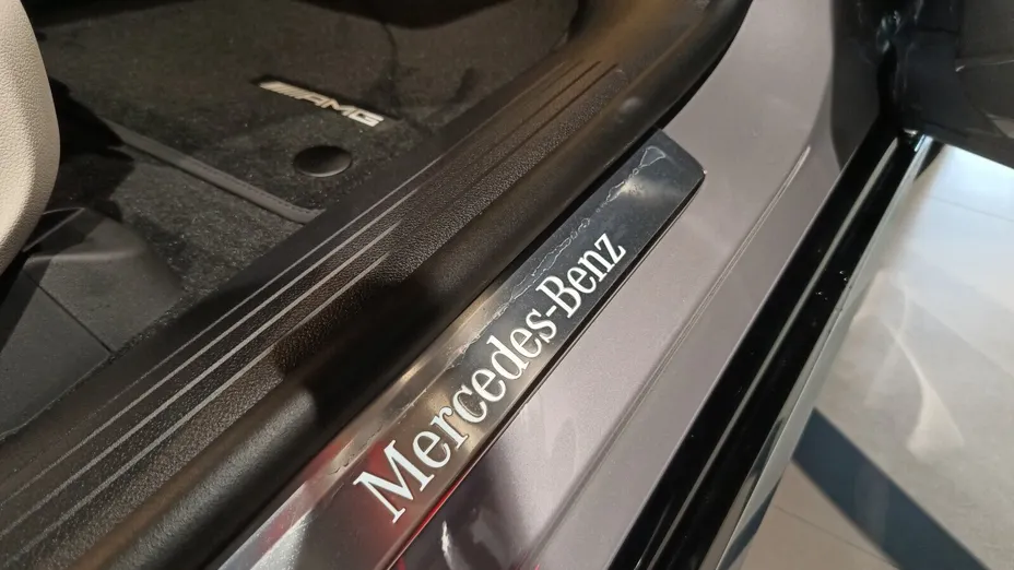 MERCEDES-BENZ C Klasa C 400 4-Matic 94kWh
