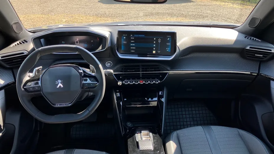 PEUGEOT 2008 2008 1.2 PureTech Allure Pack S&S EAT8