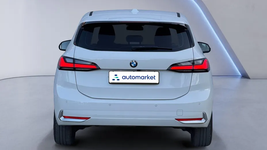 BMW Seria 2 218d aut