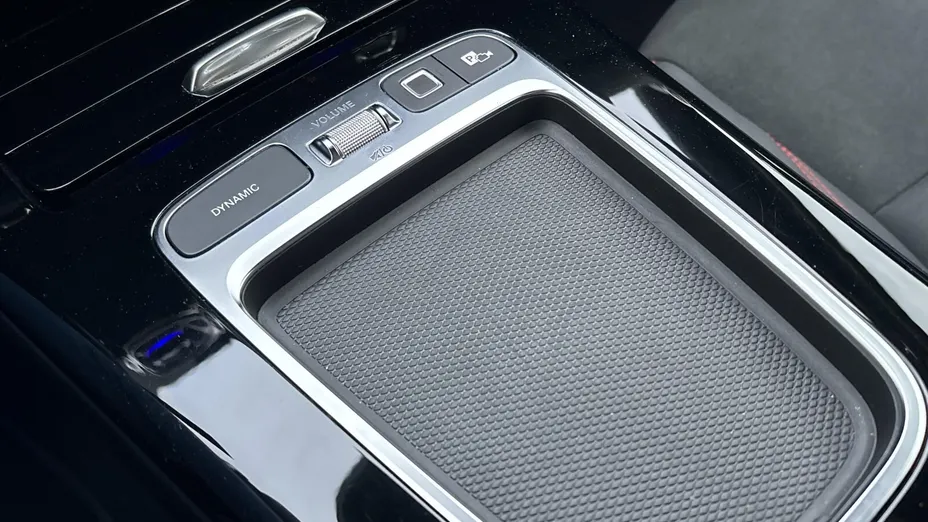 MERCEDES-BENZ A Klasa A 200 AMG Line 7G-DCT