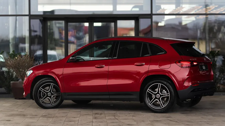 MERCEDES-BENZ GLA GLA 200 mHEV AMG Line 7G-DCT