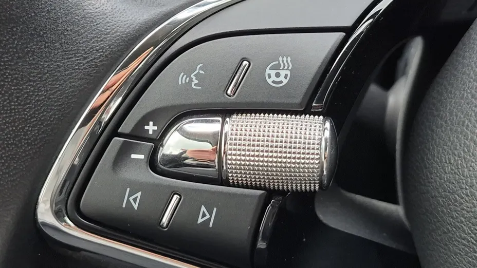 SKODA Superb -