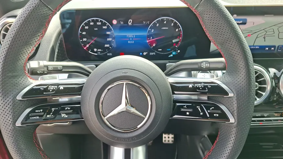 MERCEDES-BENZ GLB GLB 220 mHEV 4-Matic AMG Line 8G-DCT