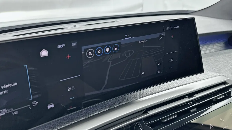 PEUGEOT 5008 -