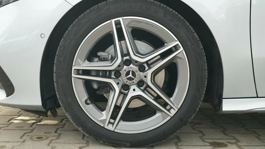 MERCEDES-BENZ A Klasa A 200 7G-DCT