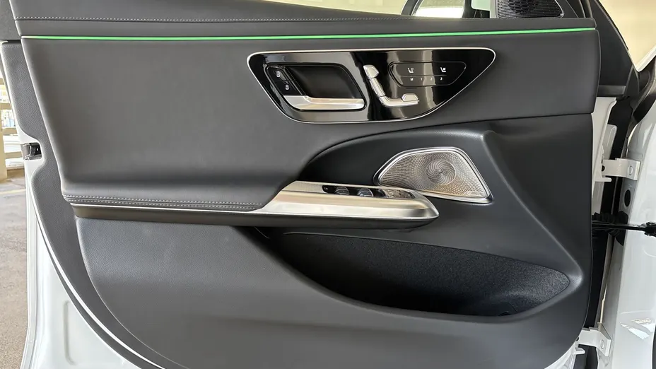 MERCEDES-BENZ E Klasa E 220 d mHEV 4-Matic AMG 9G-Tronic