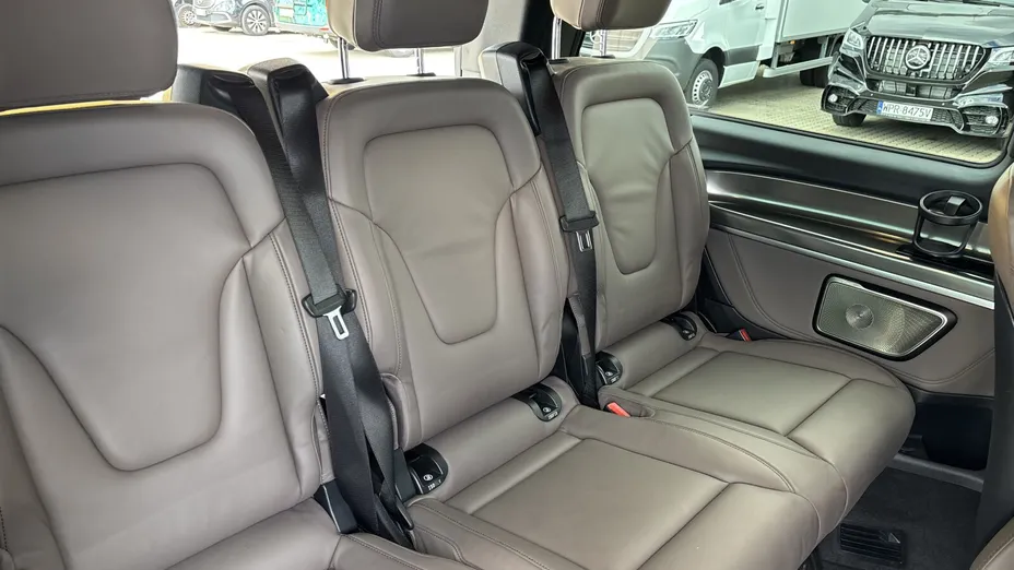 MERCEDES-BENZ V Klasa V 300 d 4-Matic 9G-Tronic Exclusive (długi)