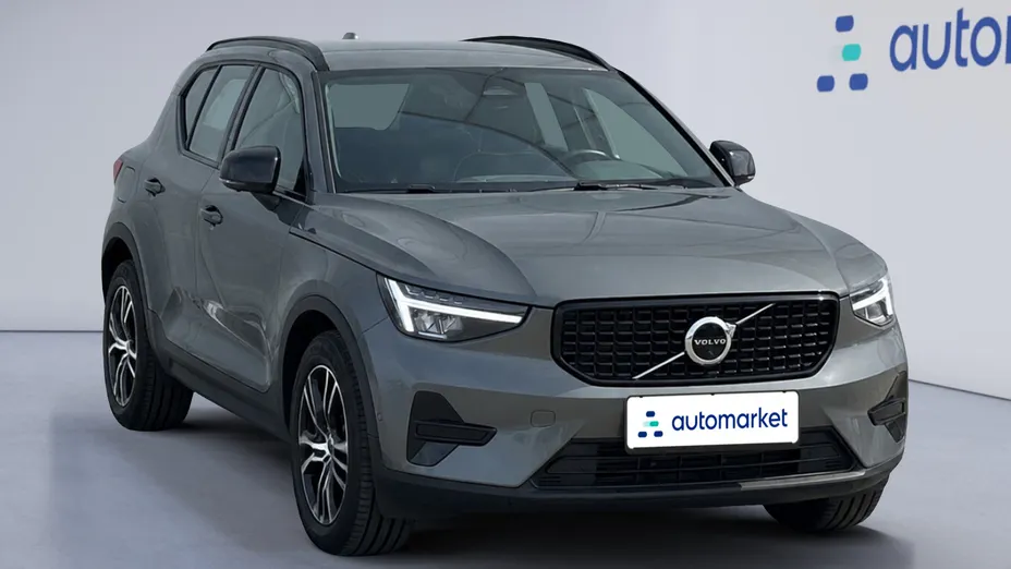 VOLVO XC40 XC40 B3 Plus Dark aut