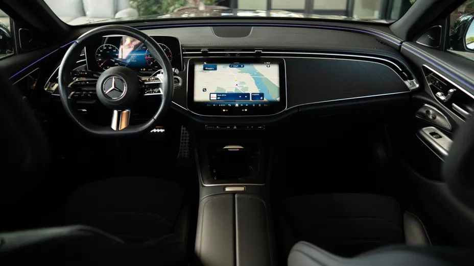 MERCEDES-BENZ E Klasa E 220 d mHEV 4-Matic AMG 9G-Tronic