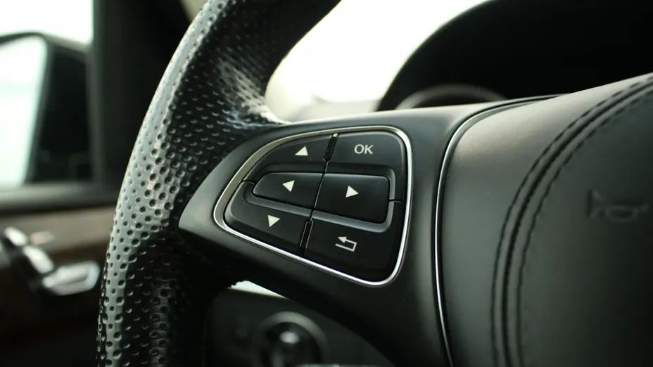 MERCEDES-BENZ GL GLS 350 d 4-Matic