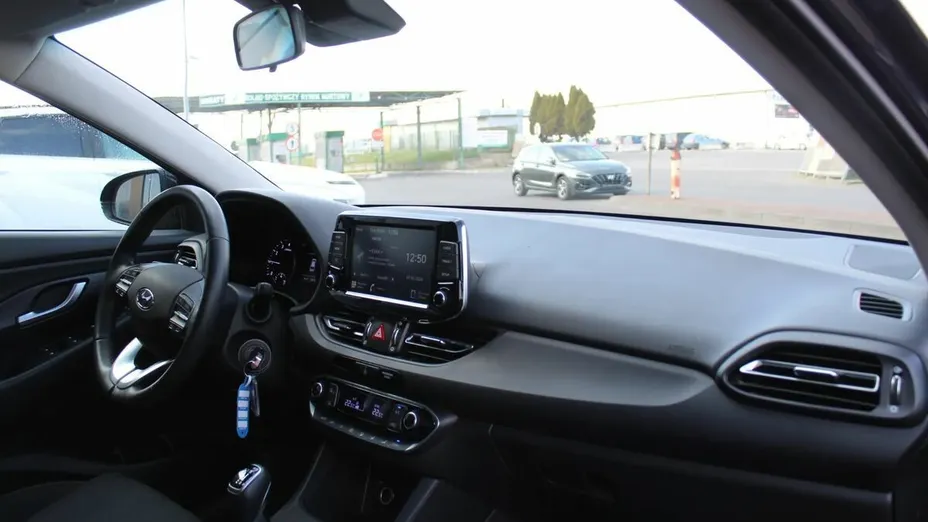 HYUNDAI i30 i30 1.0 T-GDI Smart