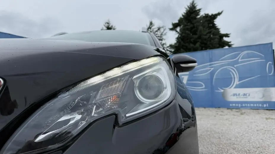 PEUGEOT 2008 -