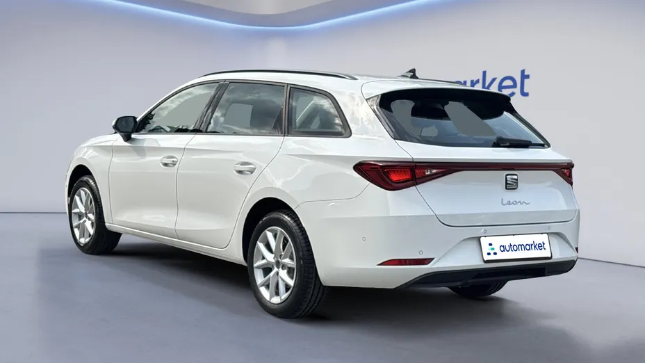 SEAT Leon Leon 1.5 eTSI Style DSG Nowy