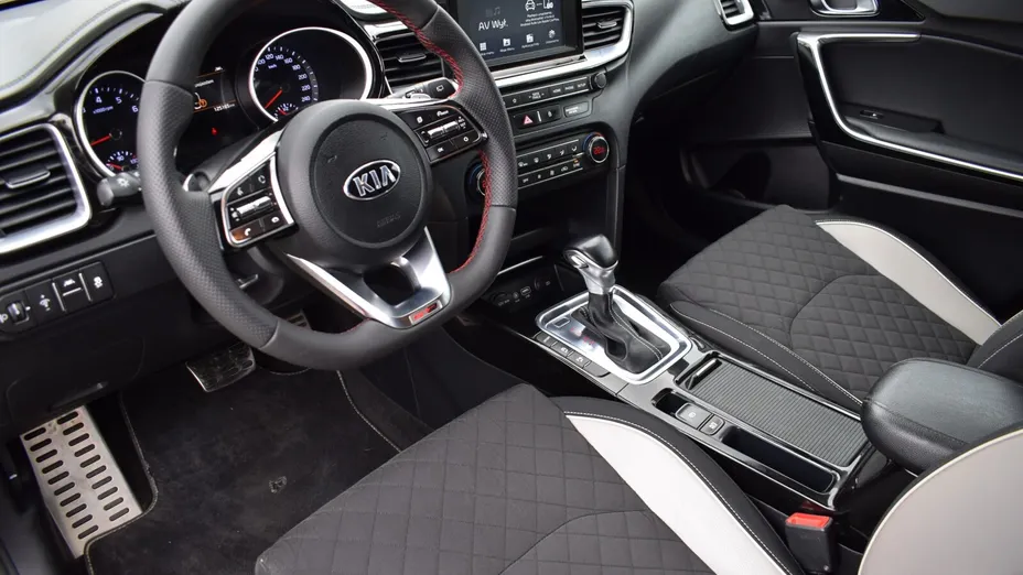 KIA ProCeed ProCeed 1.4 T-GDI GT Line DCT