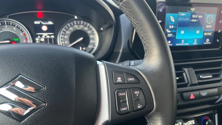SUZUKI SX4 -