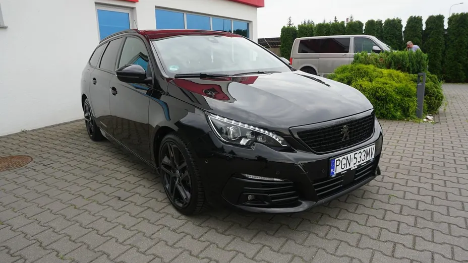 PEUGEOT 308 -