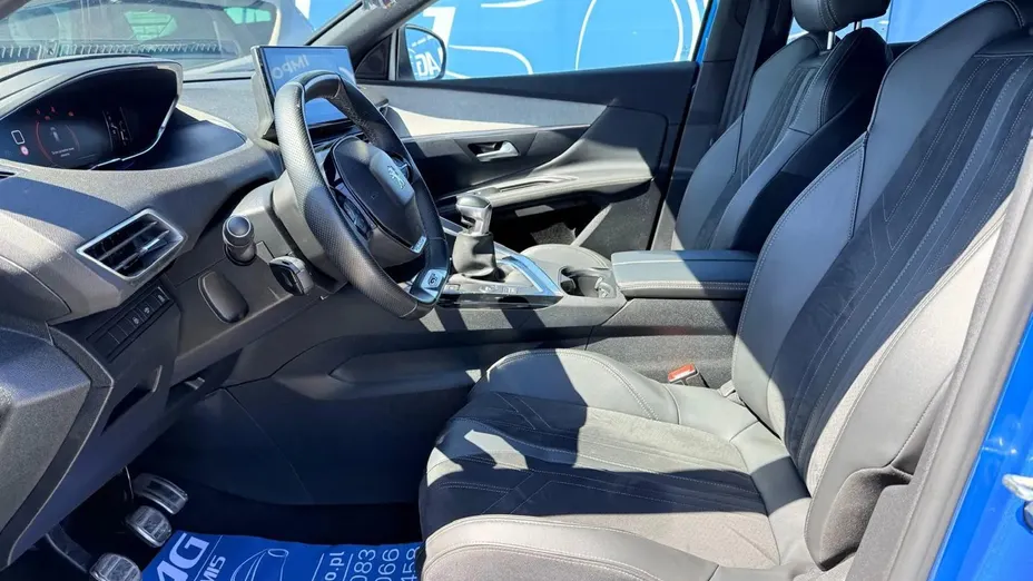 PEUGEOT 3008 -