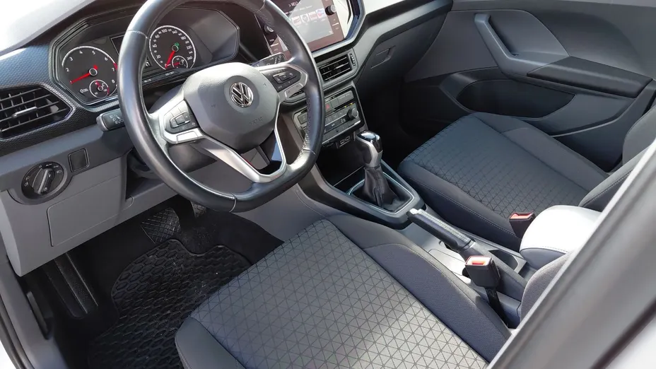 VOLKSWAGEN T-Cross -