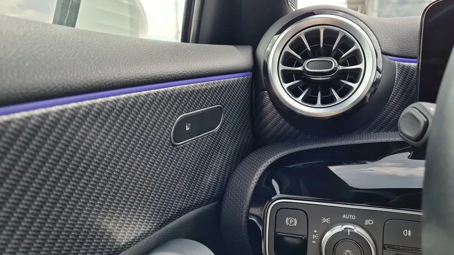 MERCEDES-BENZ A Klasa A 200 Progressive 7G-DCT