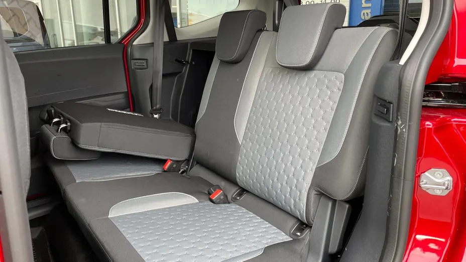 FORD Tourneo Courier Tourneo Courier 1.0 EcoBoost Titanium aut Nowy
