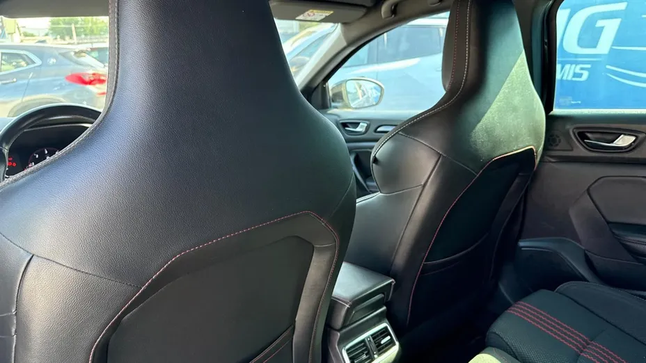 RENAULT Megane -