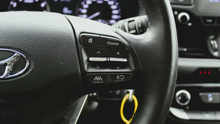 HYUNDAI i30 i30 1.0 T-GDI Modern DCT