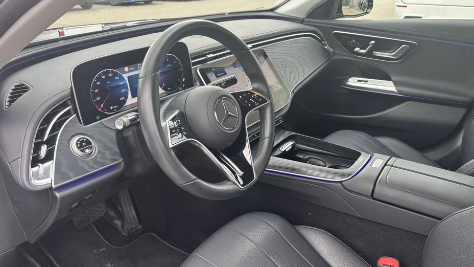 MERCEDES-BENZ E Klasa E 200 d mHEV Avantgarde 9G-Tronic
