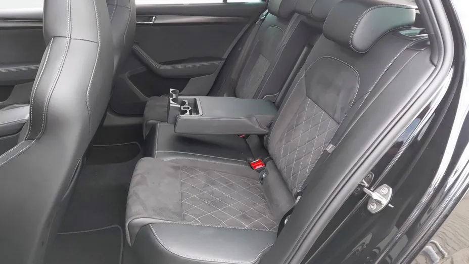 SKODA Superb Superb 2.0 TSI 4x4 Sportline DSG