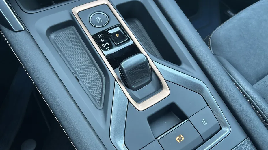 CUPRA Leon Leon 1.5 eTSI mHEV DSG Nowy