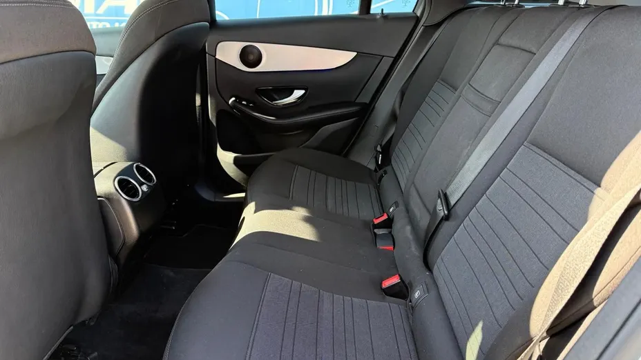 MERCEDES-BENZ GLC -